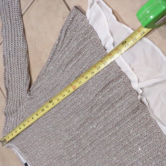 White House Black Market Metallic Blouse Size Small - Picture 4 of 7